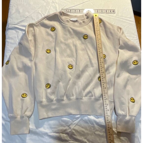 Reflex Sweatshirt Medium Beige Embroidered Smiley Crew Neck Pullover - Picture 6 of 6